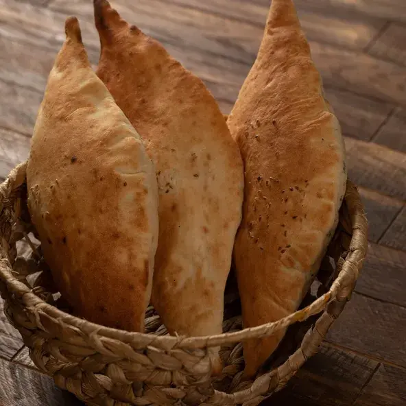 صمون عراقي لحم (كص)